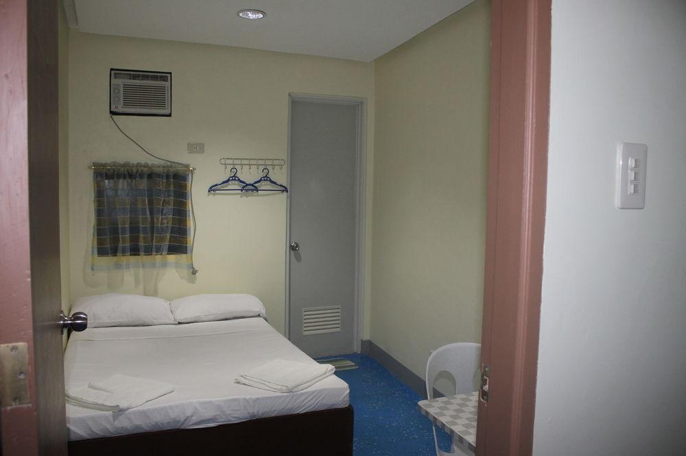 Ezy Stay Puerto Princesa Tiniguiban Exterior foto