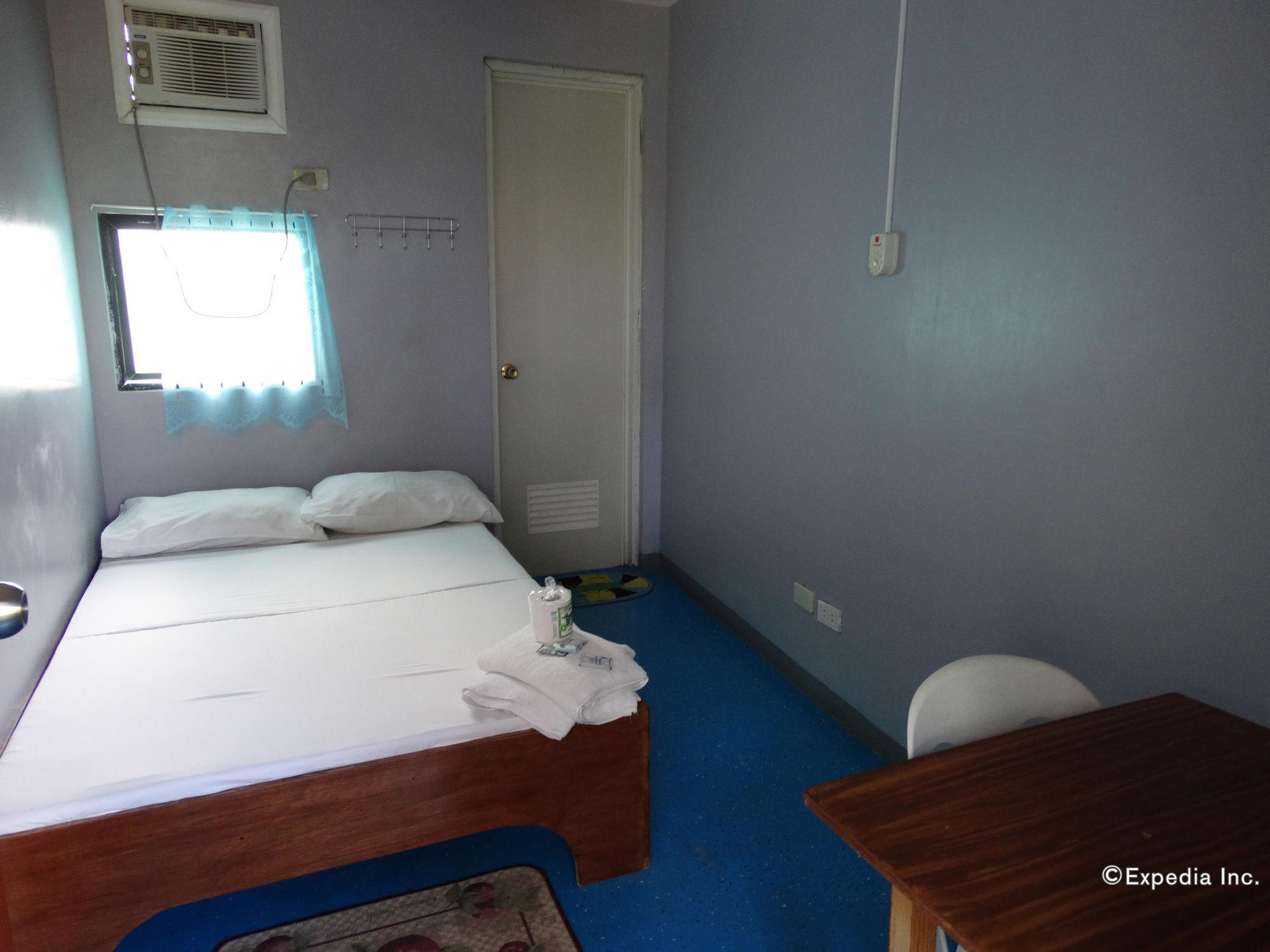 Ezy Stay Puerto Princesa Tiniguiban Exterior foto